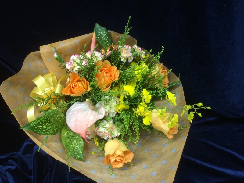 ドーバー|オレンジ系の花束