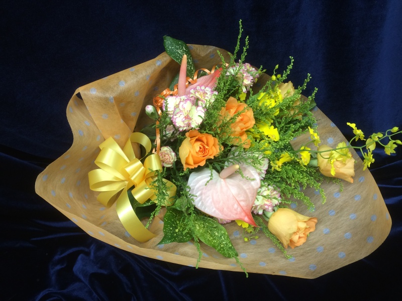 ドーバー｜オレンジ系の花束の商品写真 3