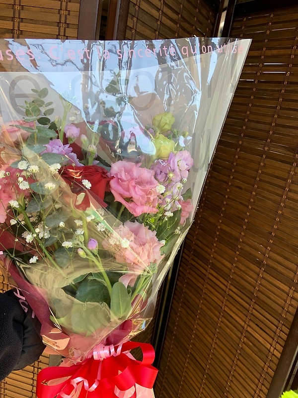 花束に想いを寄せての商品写真 2